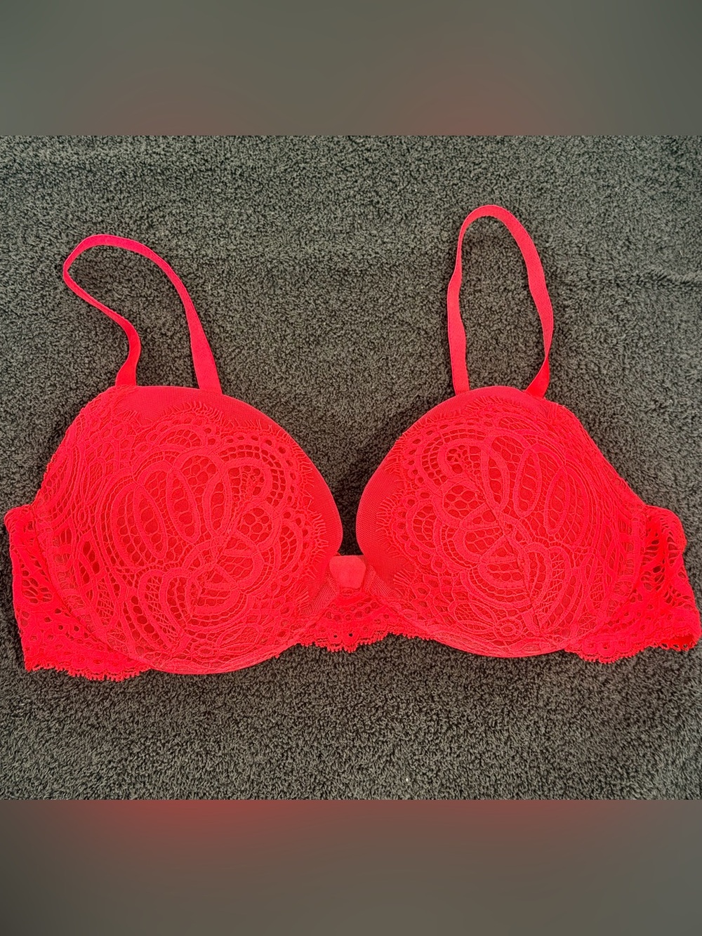 Victoria's Secret “Dream Angels” Push-Up Bra in Red